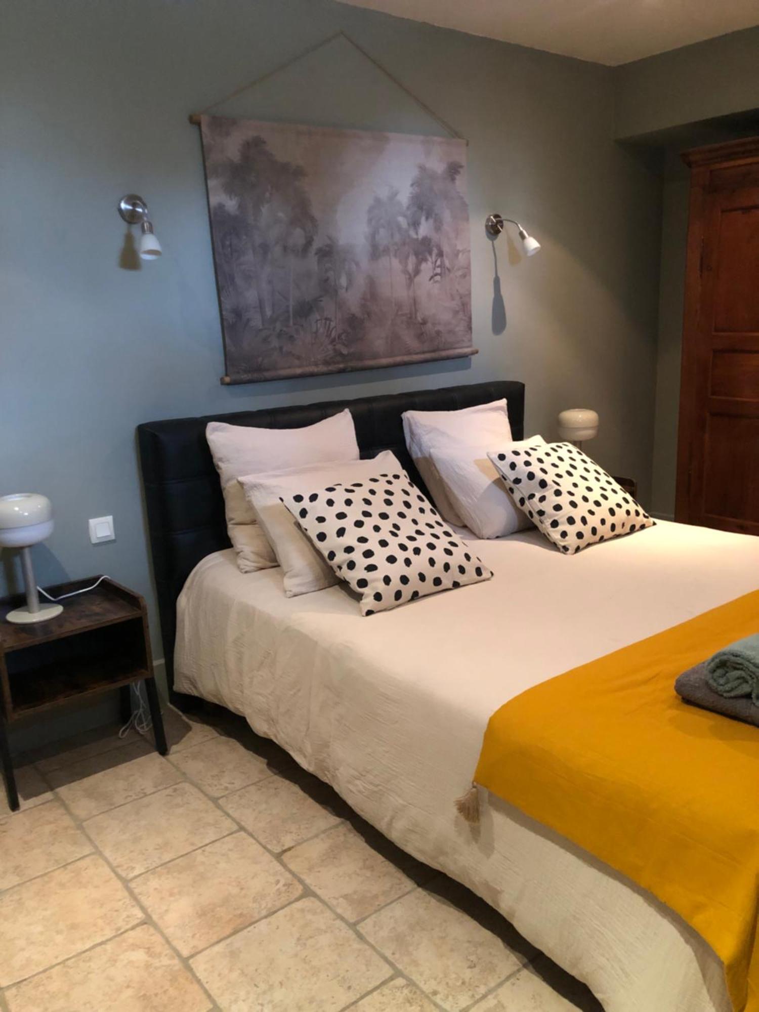 Au Bout Du Pre Hotell Pézenas Exteriör bild