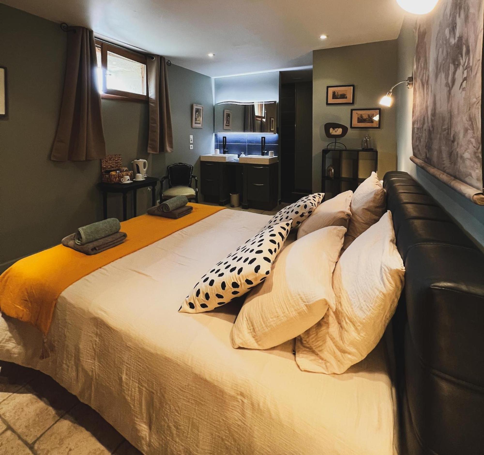 Au Bout Du Pre Hotell Pézenas Exteriör bild